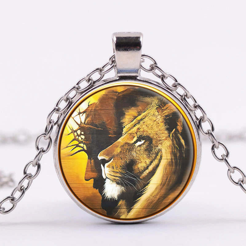 Jesus And Lion - Christ And Lion - Jesus Christ Necklace - Catholic Necklace - Ciaocustom