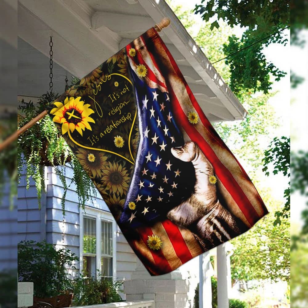 Jesus Love House Flags - Christian Garden Flags - Outdoor Christian Flag