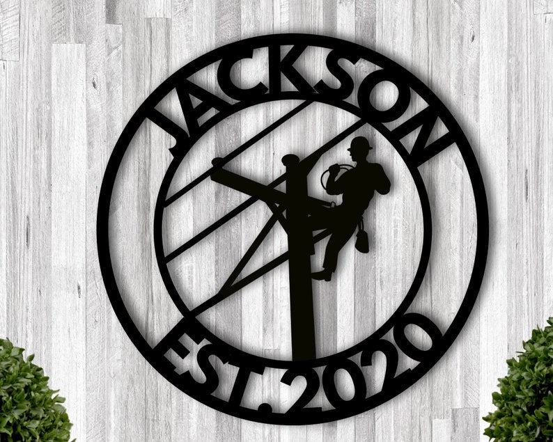 Personalized Lineman Gift - Front Door Wreath - Personalized Last Name Sign - Lineman Sign - Family Name Sign