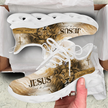 Unboxing showcase of Portuguese Christian sneakers featuring the Lion of Judah graphic inside a package box