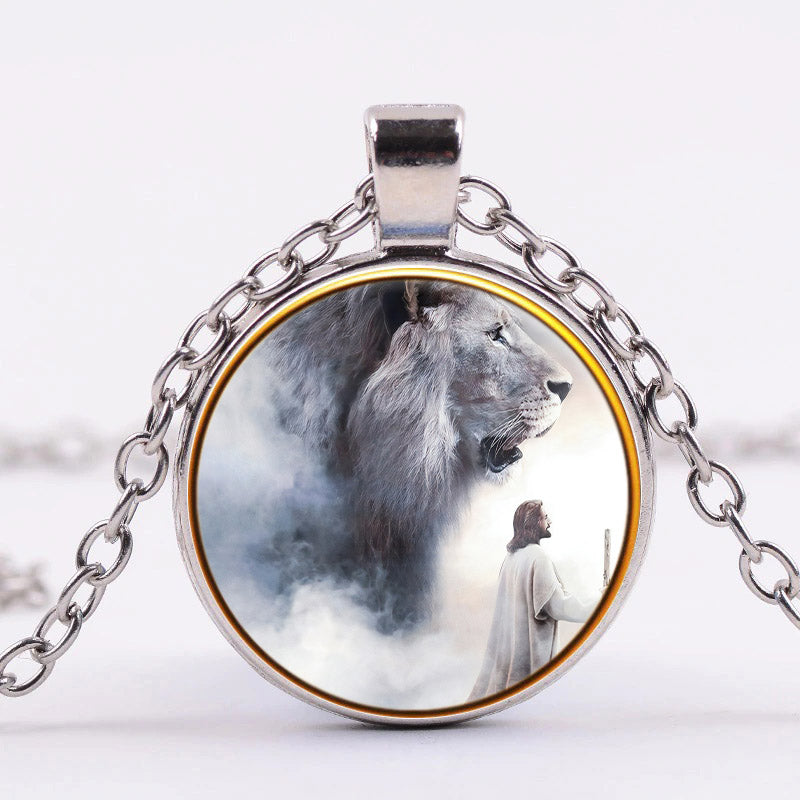 Jesus and Lion - Religious Pendant - Jesus Necklace - Religious Necklace - Ciaocustom