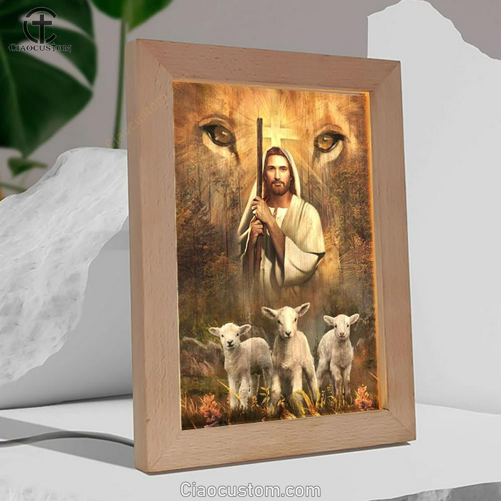 Amazing Jesus Painting White Lamb Lion's Eyes Walking With Jesus Frame Lamp