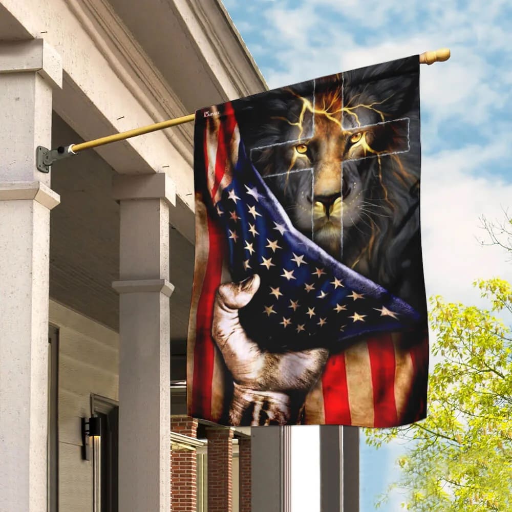Christian Lion Cross House Flags - Christian Garden Flags - Outdoor Christian Flag