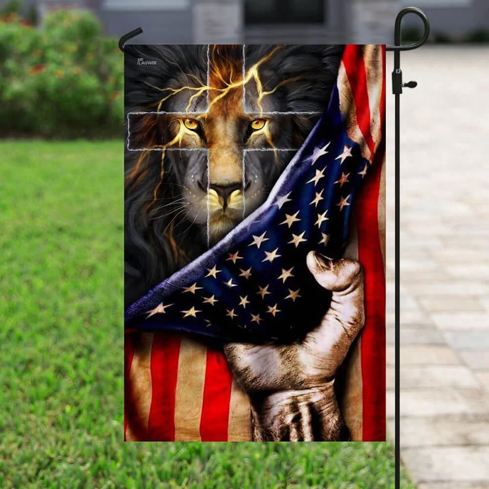 Christian Lion Cross House Flags - Christian Garden Flags - Outdoor Christian Flag