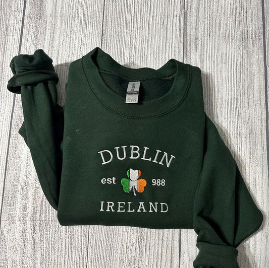 Dublin Ireland Embroidered Sweatshirt Vintage Dublin Sweatshirt, Women's Embroidered Sweatshirts