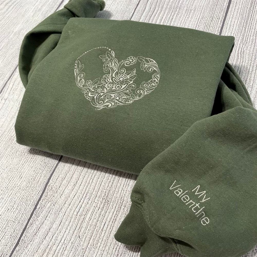 Embroidered Heart With Flowers Sweatshirt, Women's Embroidered Sweatshirts