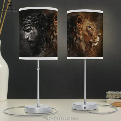 Great Lion Of Judah, Crown Of Thorns, Awesome Jesus And Lion Painting Table Lamp