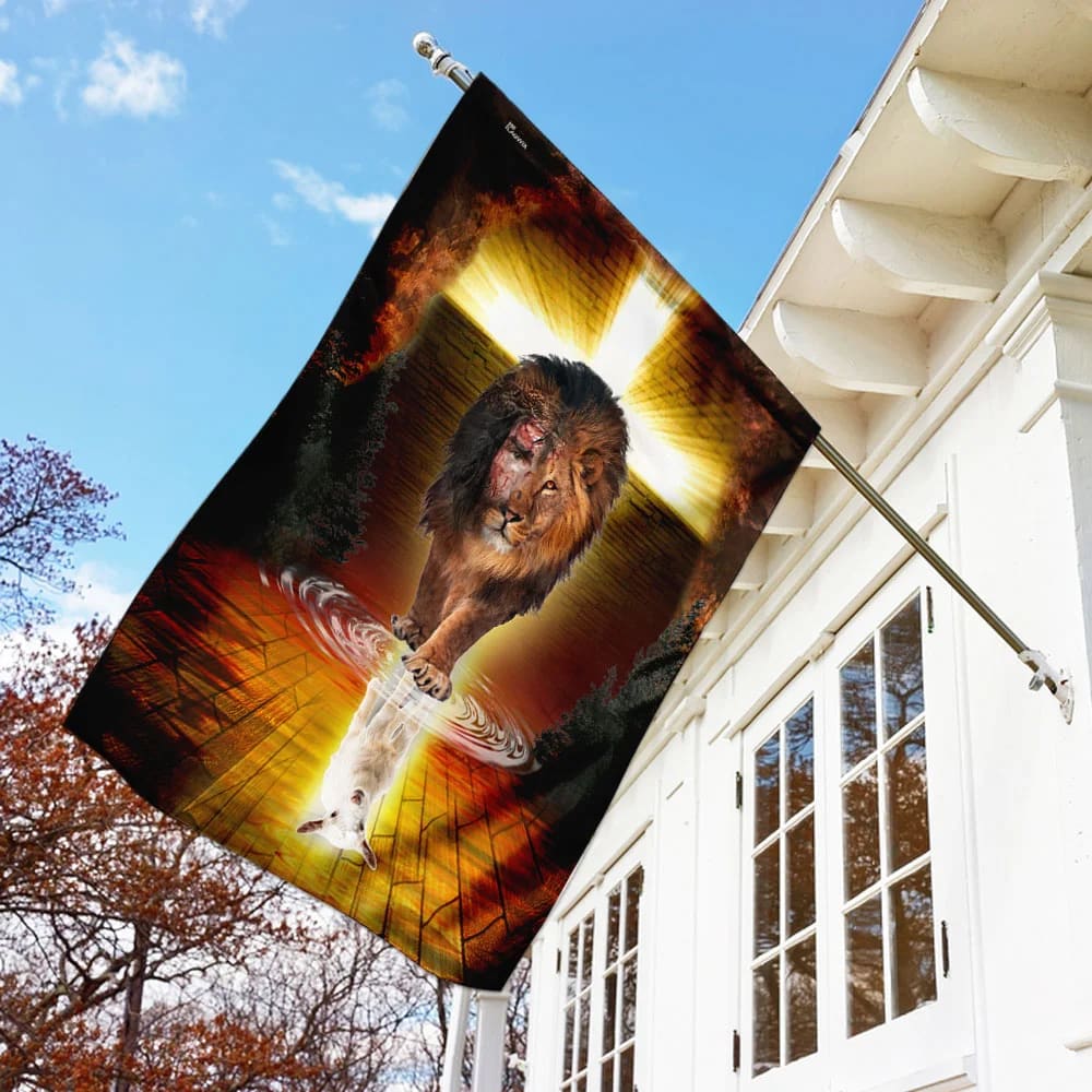 Jesus Is Alive The Lion And The Lamb Jesus Christ Lion And Lamb House Flags - Christian Garden Flags - Outdoor Christian Flag