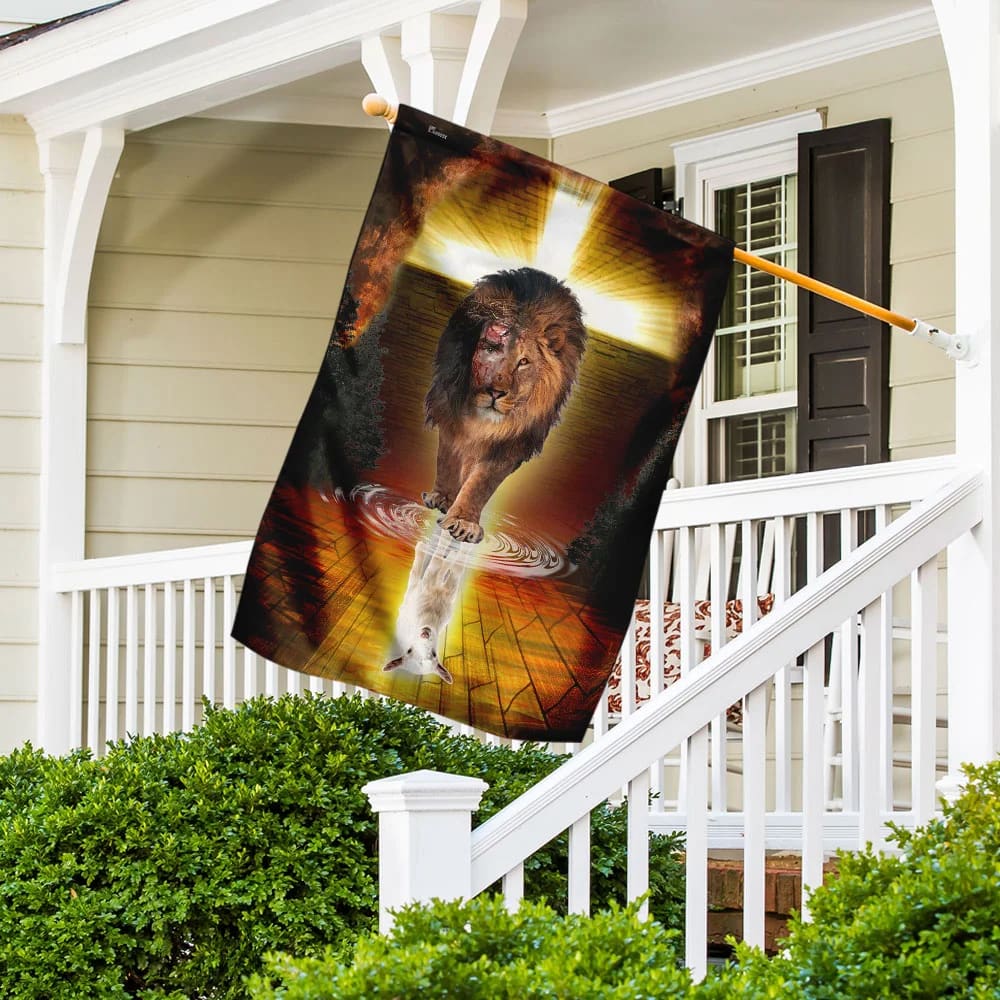 Jesus Is Alive The Lion And The Lamb Jesus Christ Lion And Lamb House Flags - Christian Garden Flags - Outdoor Christian Flag