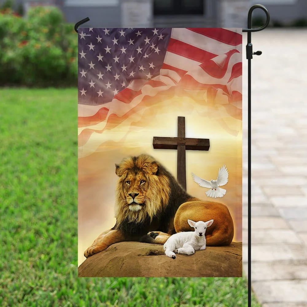Jesus Lion And Lamb Holy Spirit House Flags - Christian Garden Flags - Outdoor Christian Flag