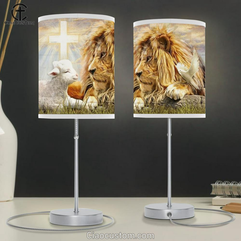 Jesus, Lion Of Judah, Lamb Of God, The Amazing Encounter Table Lamp